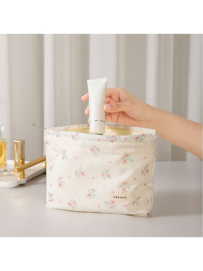 Cosbai - Sweet Floral Handheld Cosmetic Pouch Bag