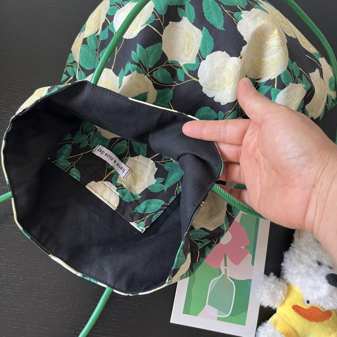 Rose Print Shoulder Tote Bag detail view