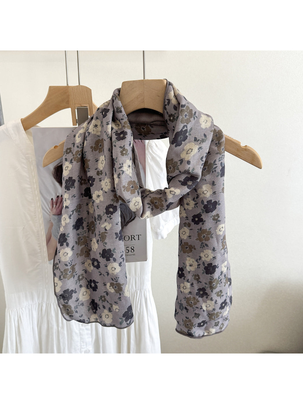 Scarvii - Floral Print Long Scarf