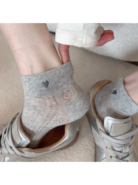 Rufia - Muted Heart Detail Ankle Socks