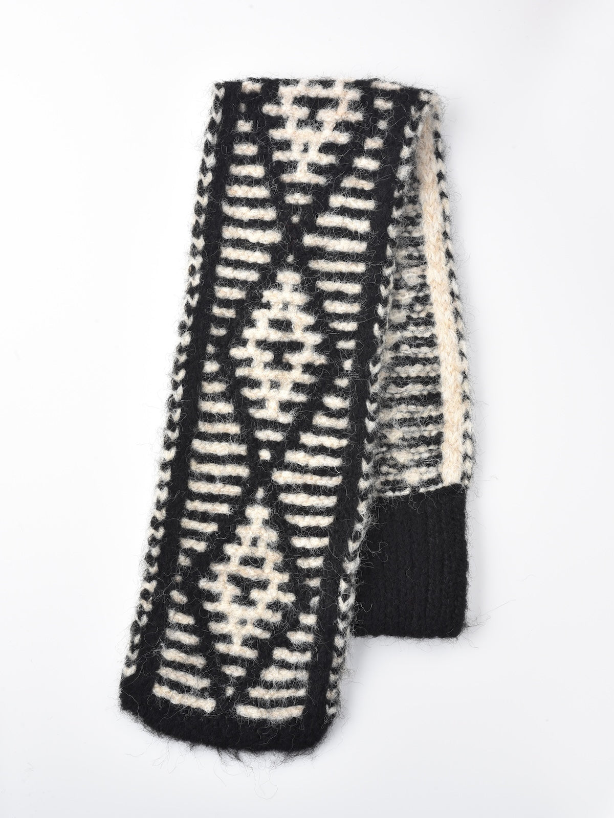 Scarvii - Two-Tone Knitted Scarf with Slip-Through Design