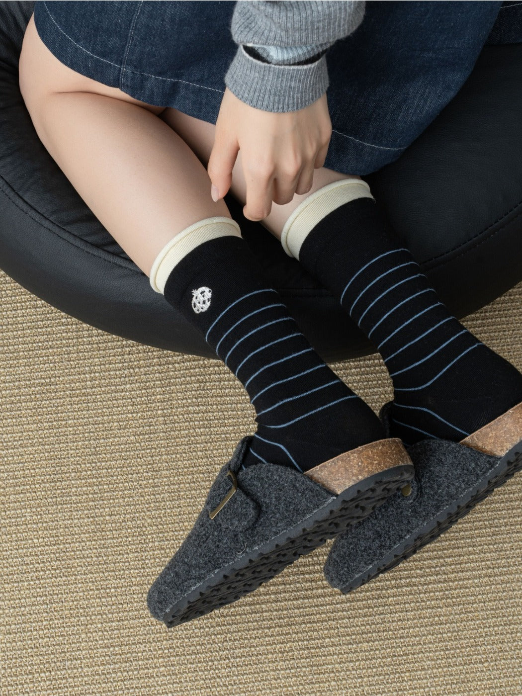 Rufia – Mid-Calf Color Block Cartoon Socks