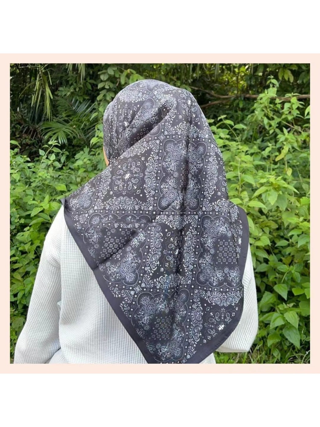 Scarvii - Ethnic Paisley Scarf - Versatile & Stylish