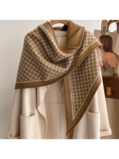 Scarvii - Houndstooth Contrast Border Triangle Scarf