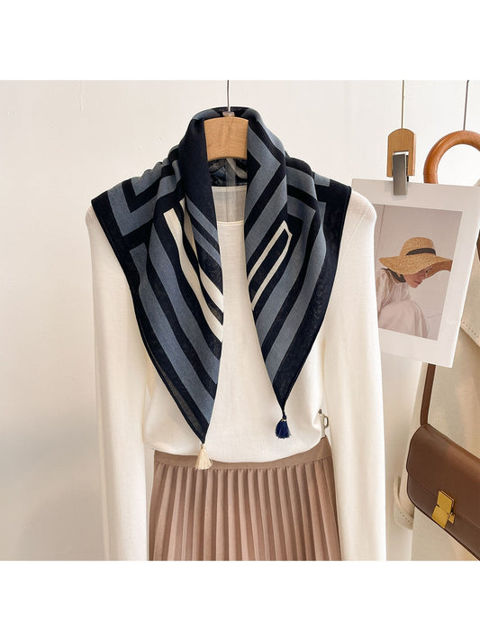 Scarvii - Retro Geometric Print Tassels Square Scarf