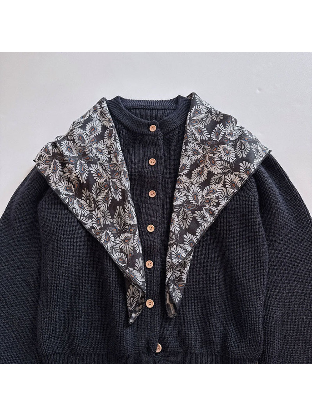 Scarvii - Boho Floral Pattern Scarf