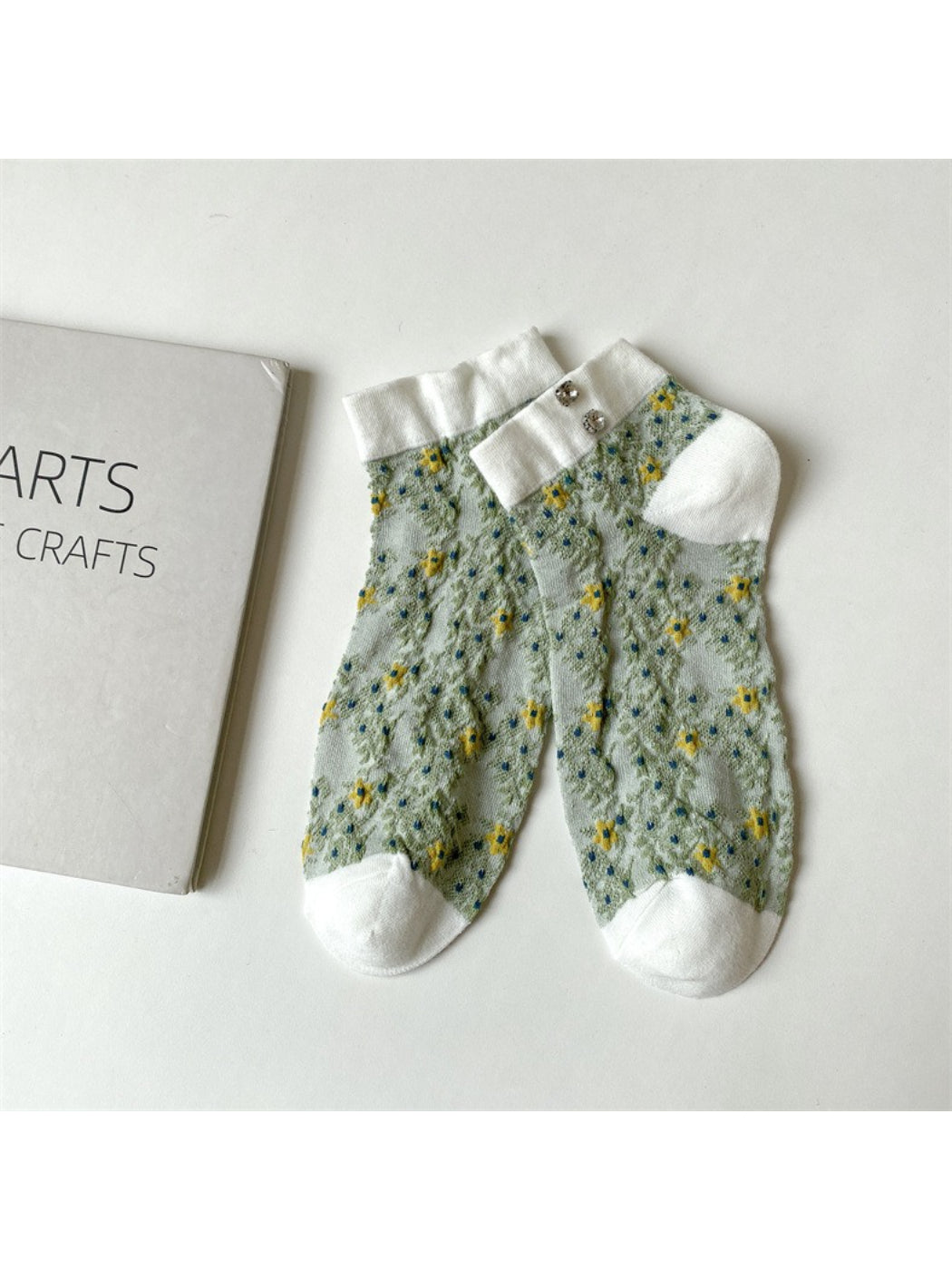 Rufia - Vintage Lace Blossom Ankle Socks
