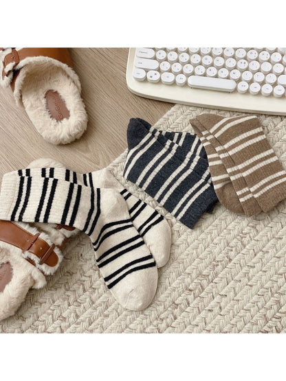 Rufia – Retro Striped Slouch Socks