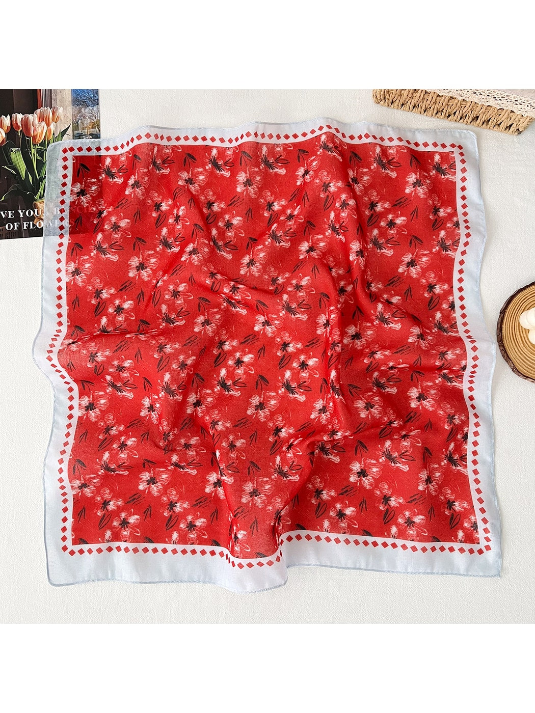 Scarvii - Fresh Floral Pattern Decorative Square Scarf