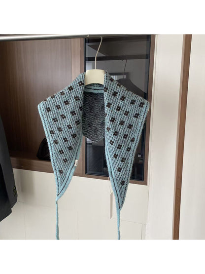 Scarvii - Mini Floral Triangle Knit Scarf