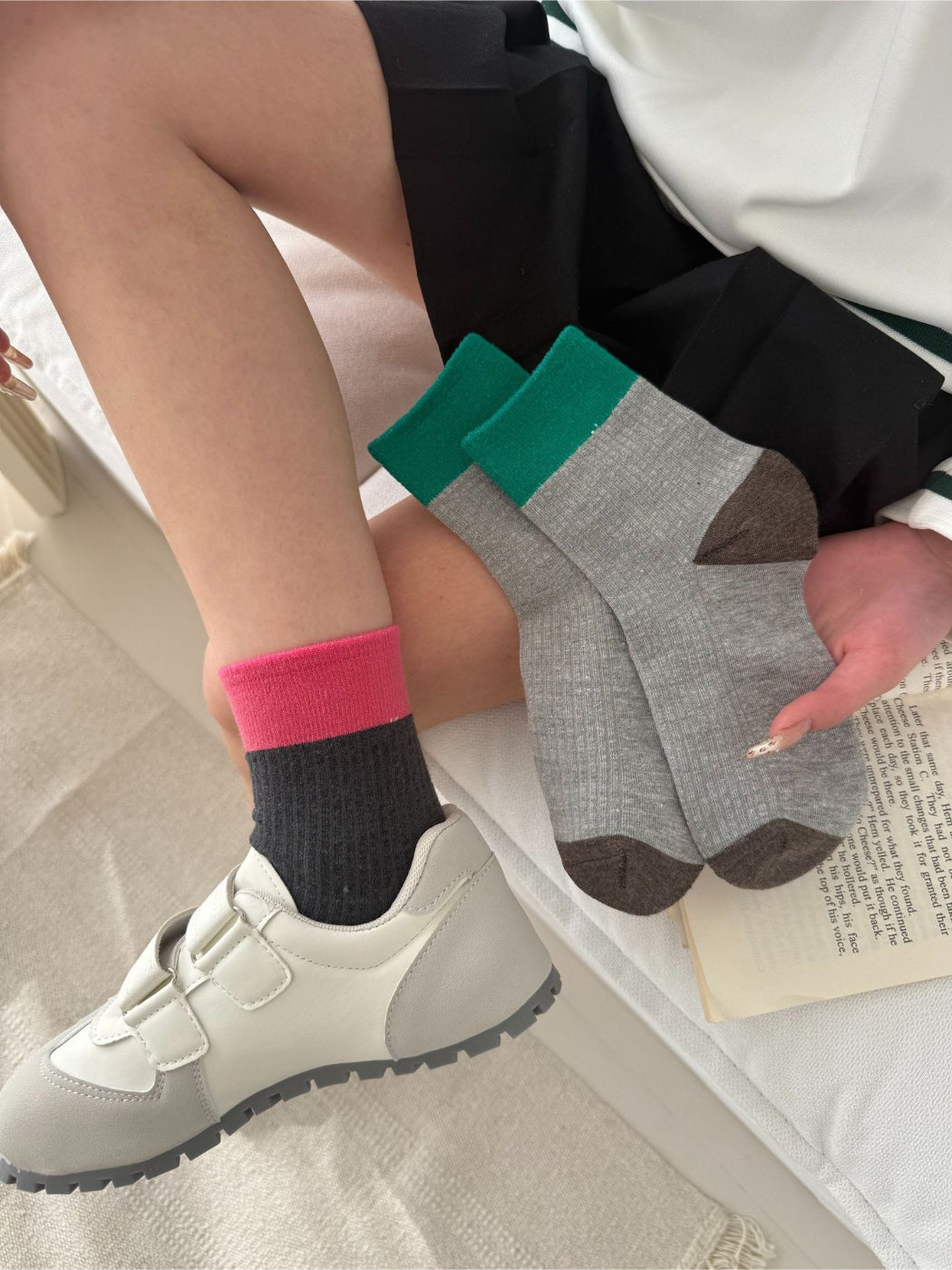 Rufia - Two Tone Ribbed Colorblock Crew Socks