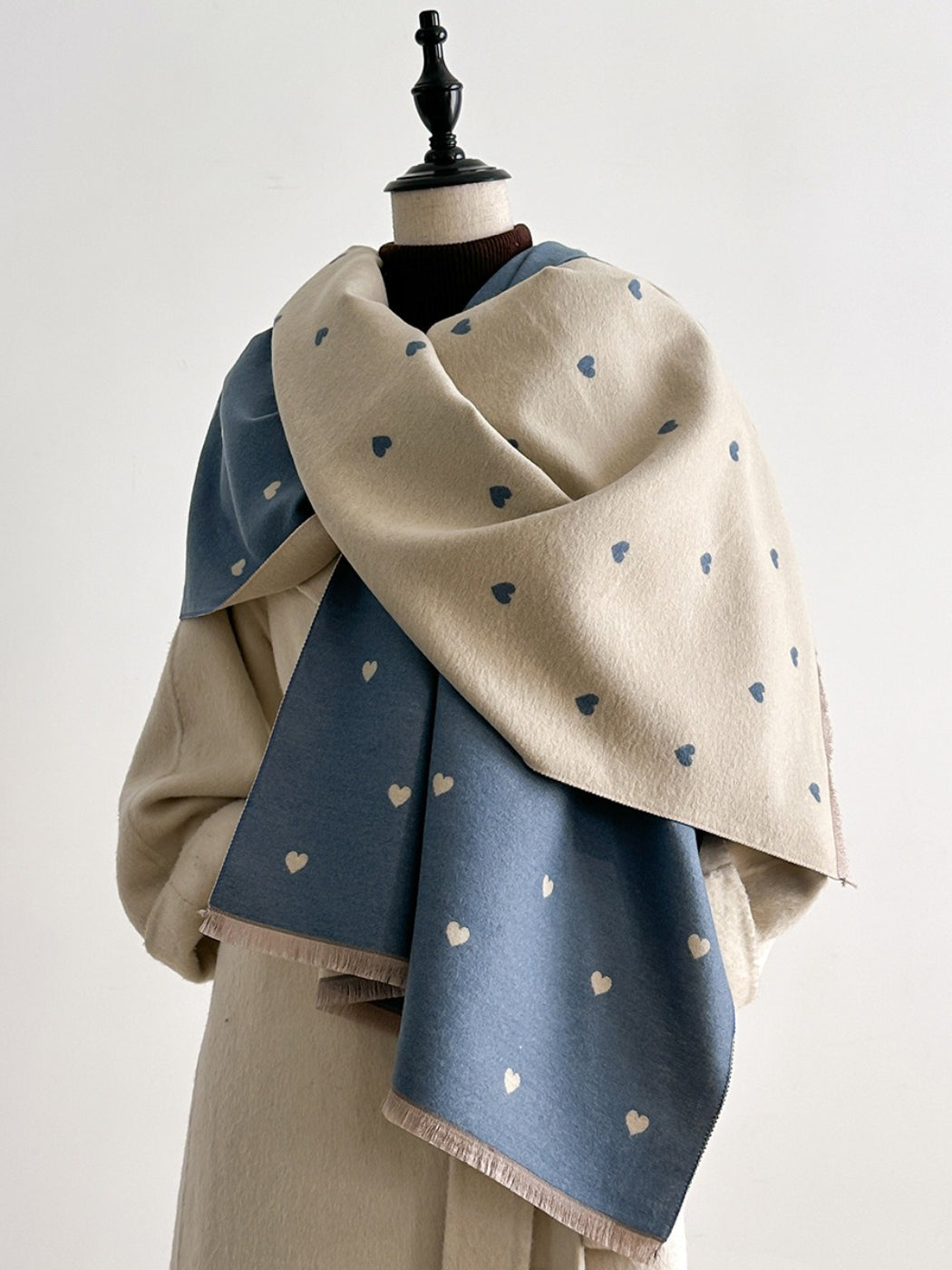 Scarvii – Reversible Heart Print Scarf & Wrap
