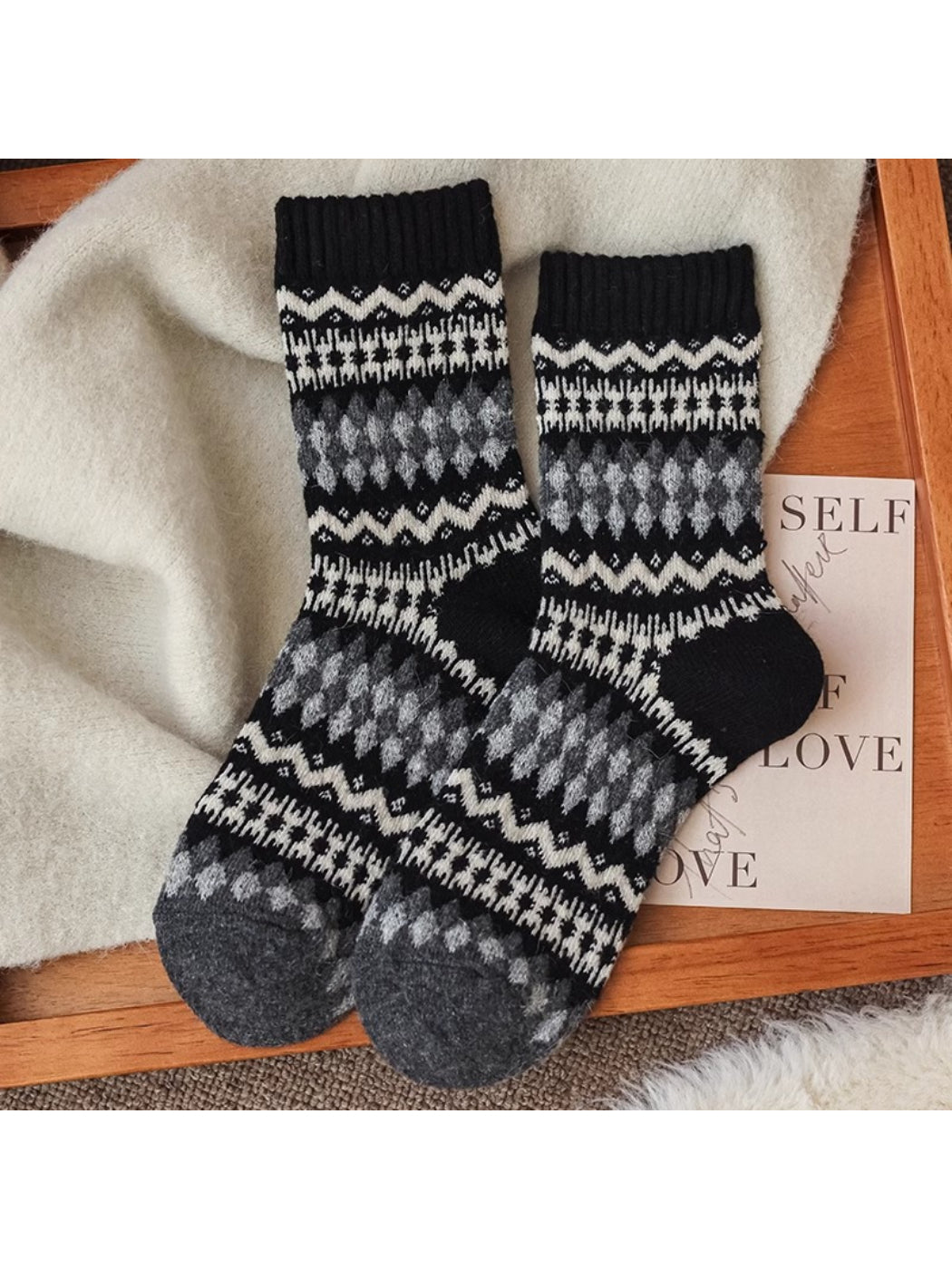 Rufia - Geometric Pattern Knit Crew Socks