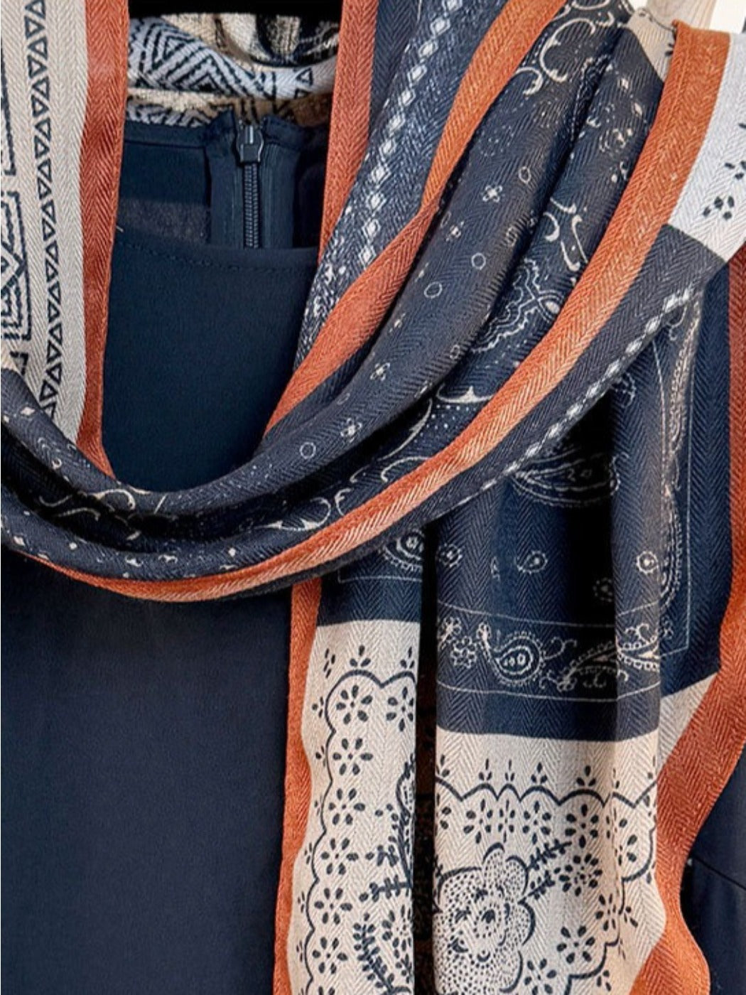 Scarvii - Navy Blue Boho Floral Printed Scarf