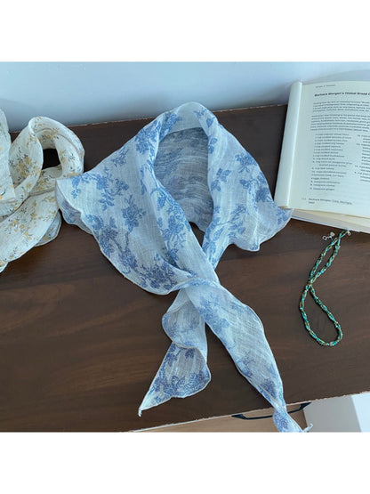 Scarvii Vintage-Style Floral Triangle Scarf