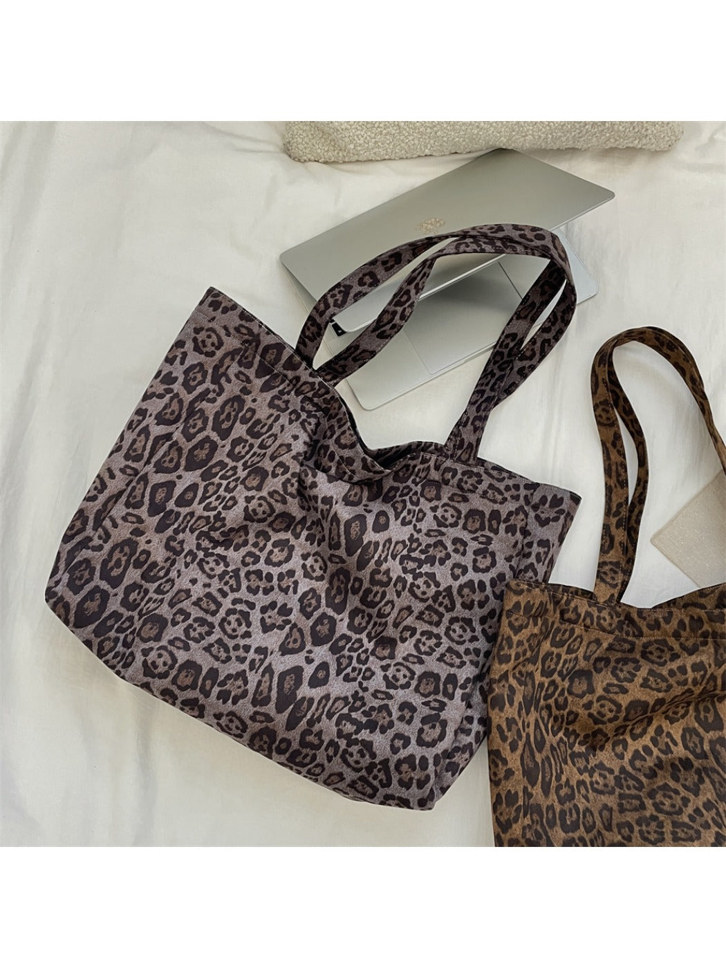 Cosbai - Women's Shoulder Bag with Leopard Print
