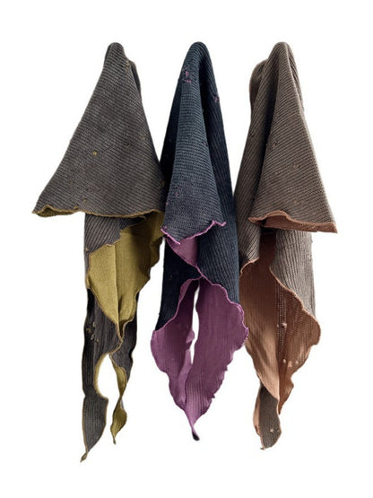 Scarvii - Knitted Reversible Two-Tone Triangle Scarf