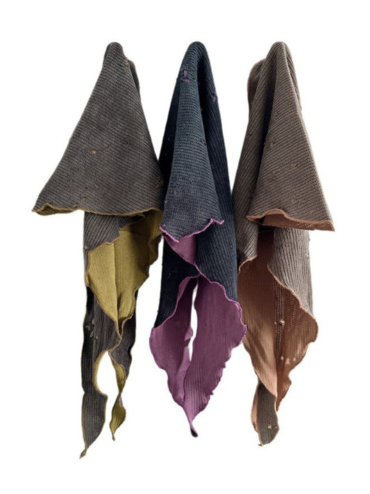 Scarvii - Knitted Reversible Two-Tone Triangle Scarf