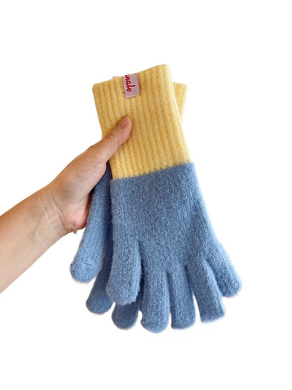 Gloving - Warm Knit Gloves