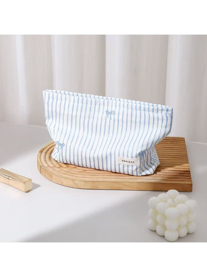 Cosbai - Striped Bow Embroidered Makeup Bag