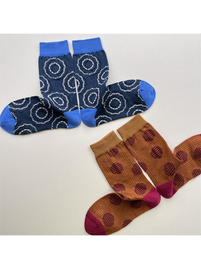 Rufia – Embossed Geometric Circle Mid-Calf Socks