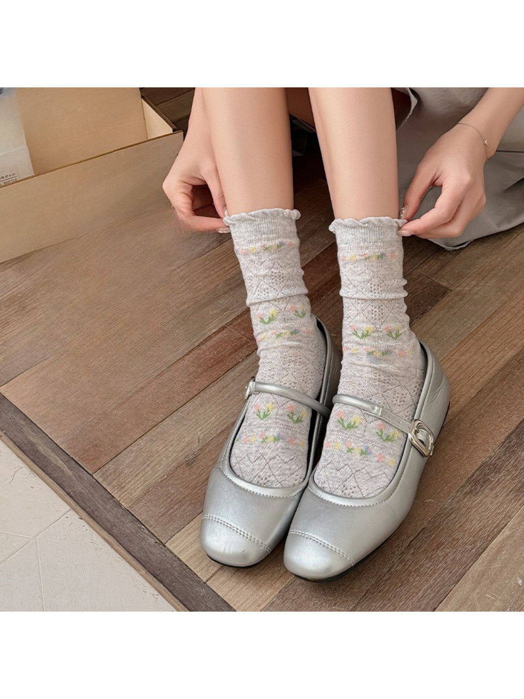 Rufia - Floral Lace Knit Crew Socks product image 3