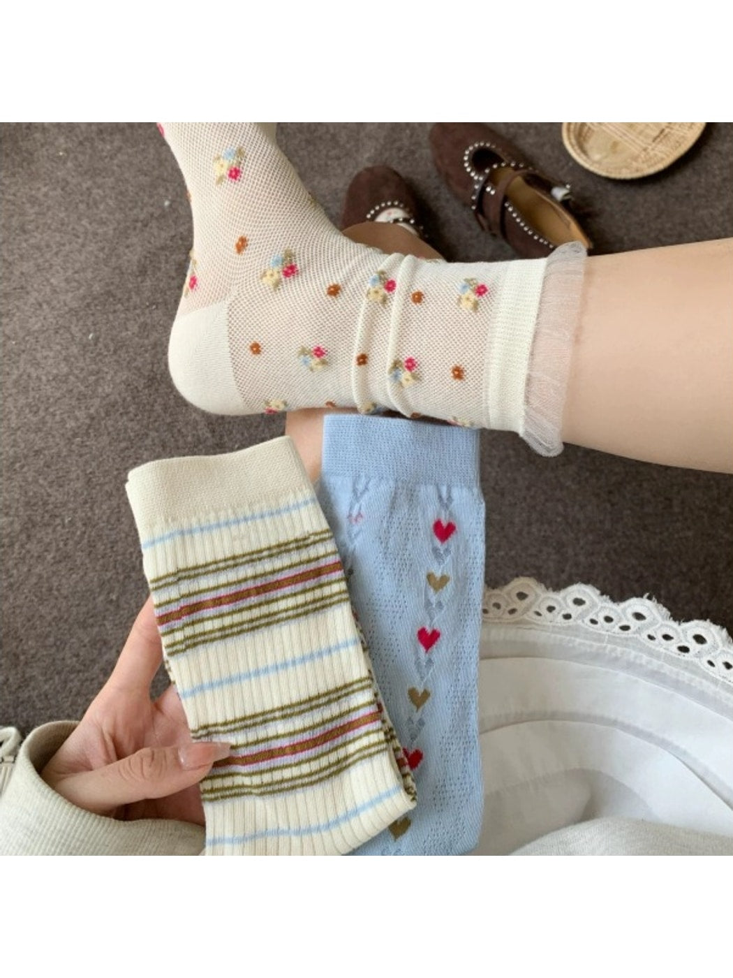 Rufia - Sweet Floral Mesh Crew Socks