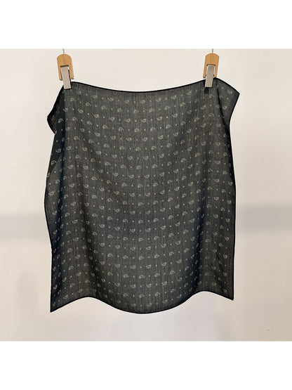 Scarvii - Vintage Paisley Pattern Square Scarf
