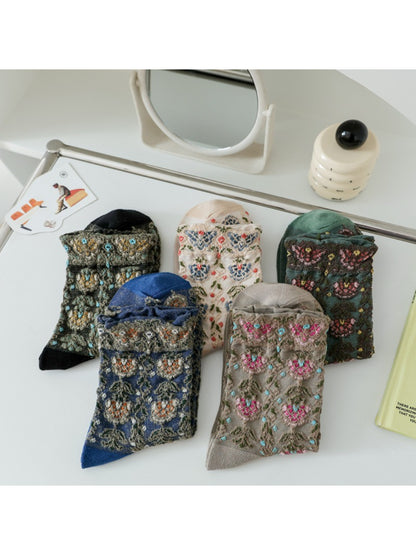 Rufia - Raised Floral Texture Crew Socks