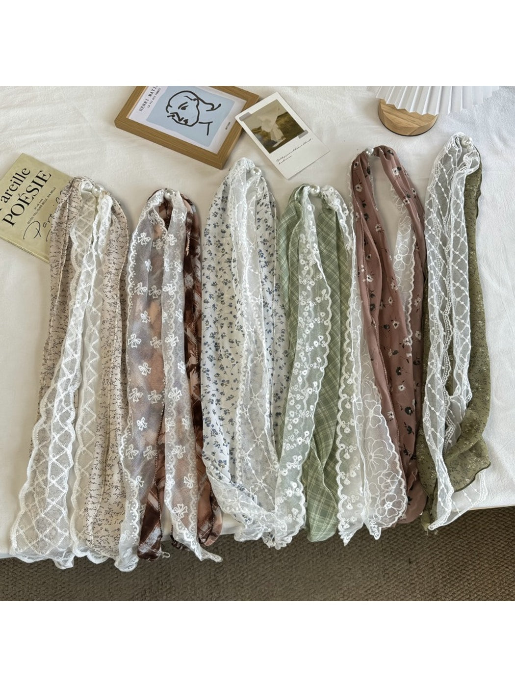 Scarvii - Fresh Floral Pattern Lace Scarf