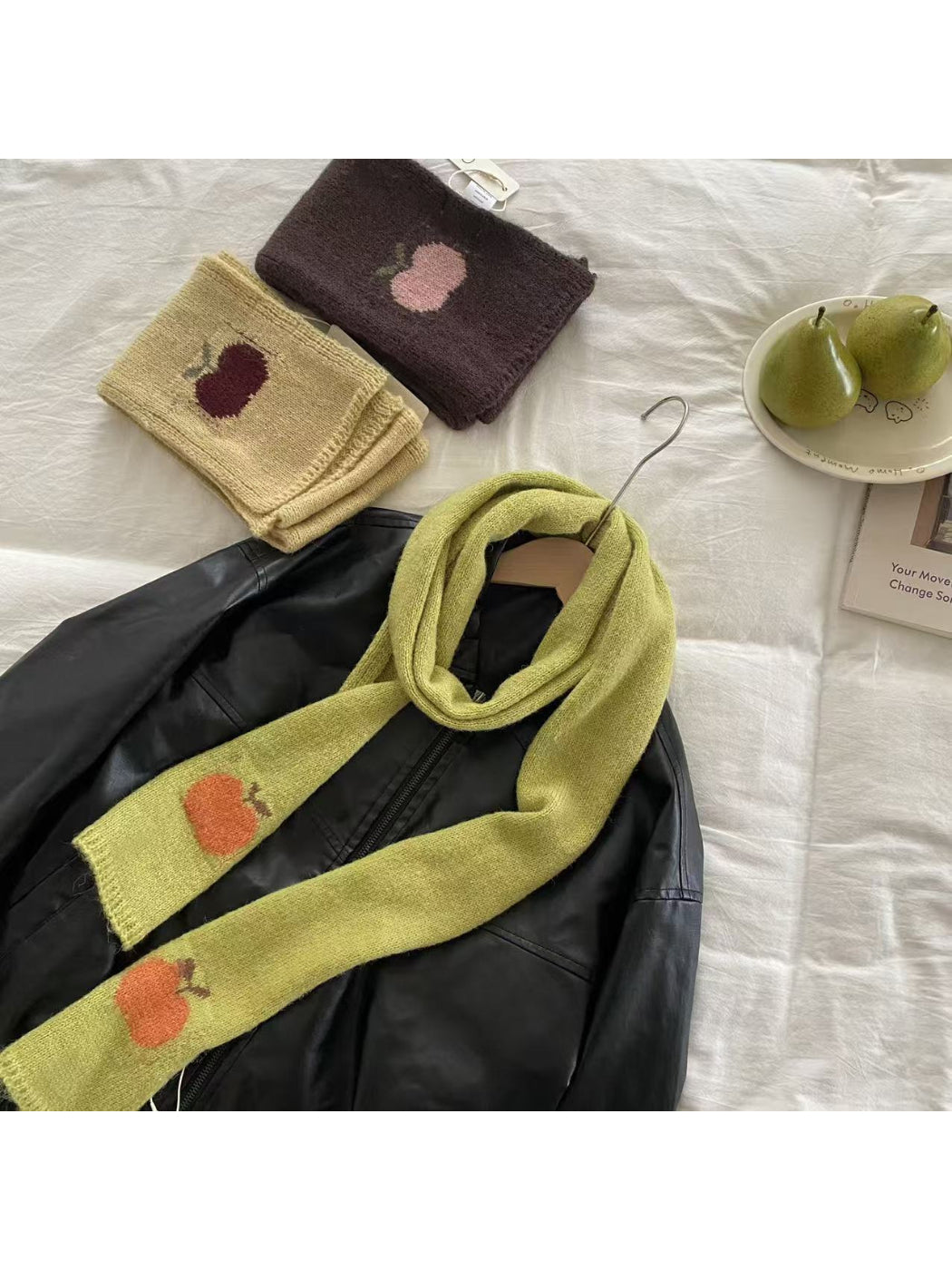 Scarvii - Apple Pattern Skinny Scarf