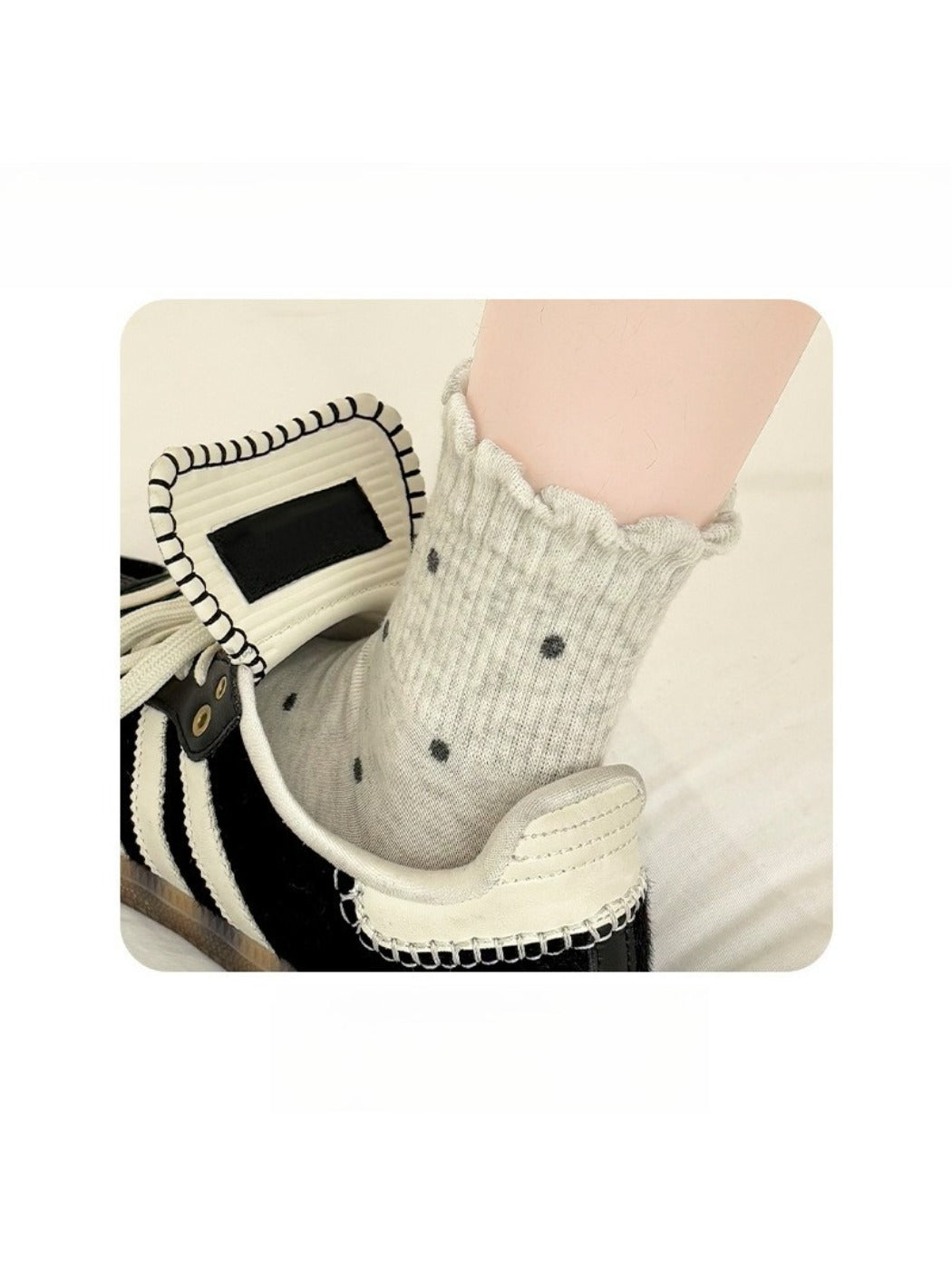 Rufia - Polka Dot Ruffle Edge Mid-Calf Capsule Socks