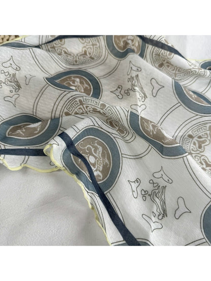 Scarvii - Vintage Print Detail Triangle Bandana