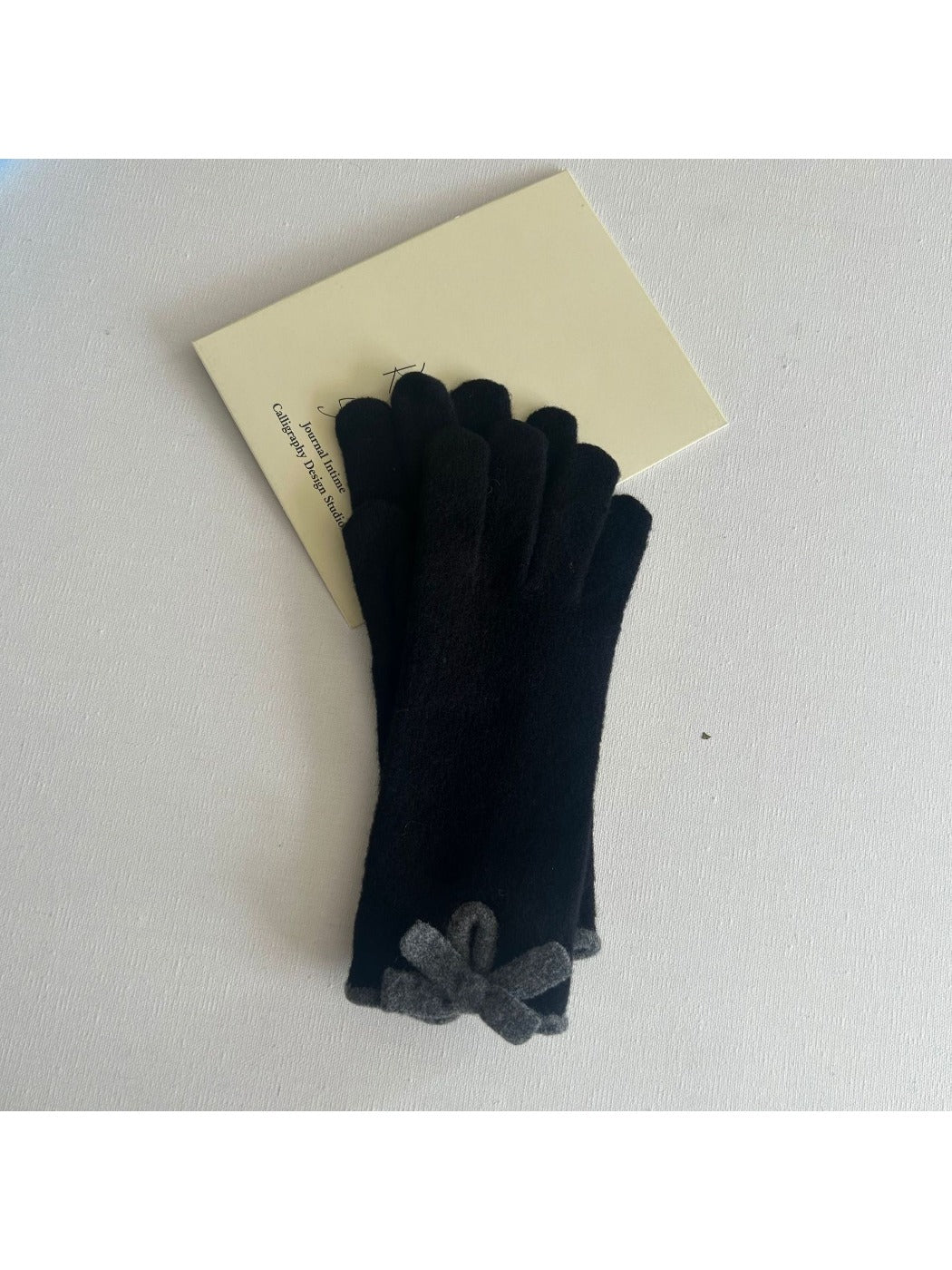 Gloving - Cute Knitted Gloves with Bow & Touchscreen