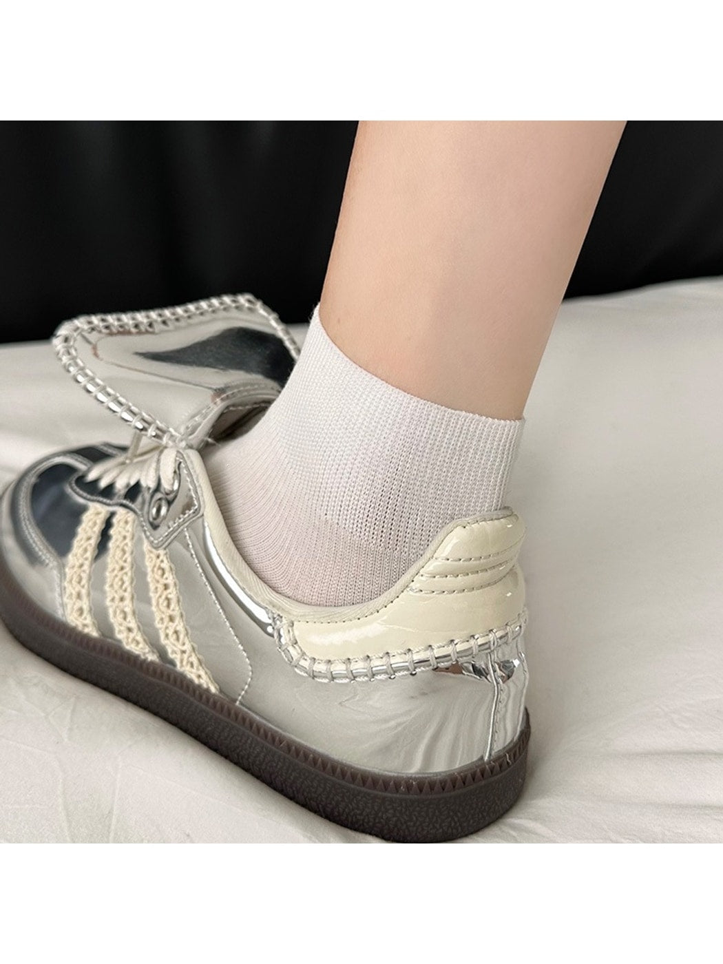 Rufia - Elegant Solid Women's Ankle Socks