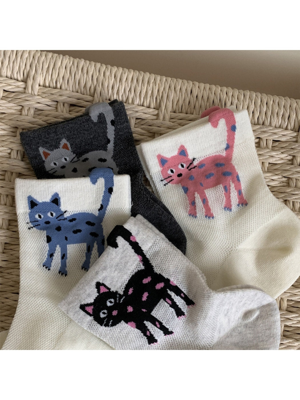 Rufia - Cute Cartoon Cat Pattern Crew Socks
