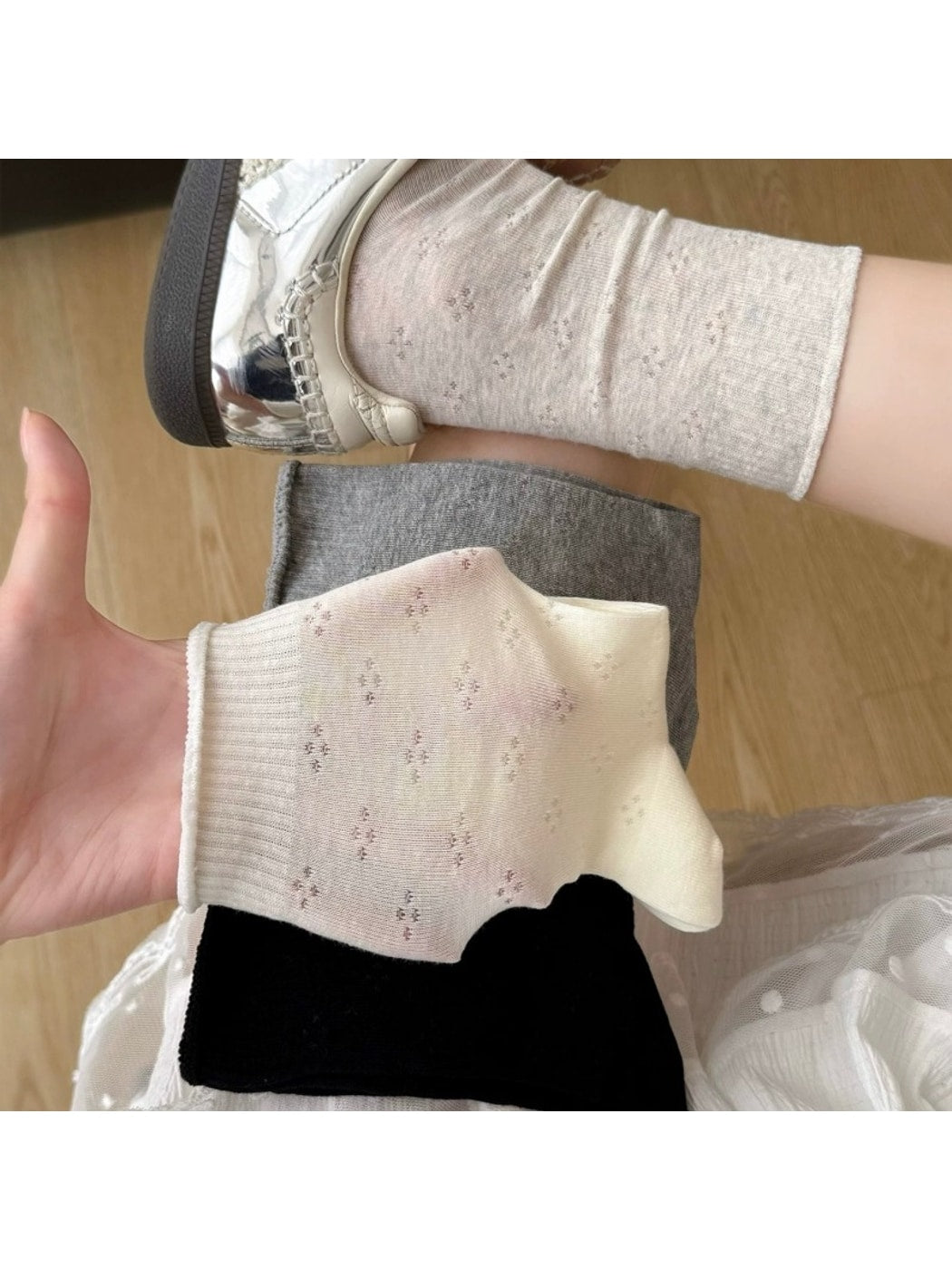 Rufia - Floral Mesh Cutout Casual Crew Socks
