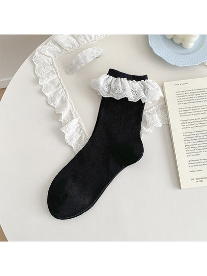 Rufia - Lace Scalloped Cuff Openwork Crew Socks