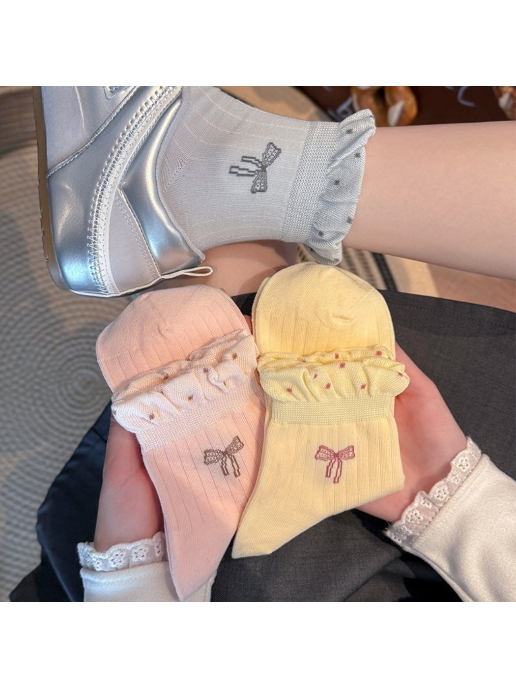 Rufia - Bow Embroidered Ruffle Crew Socks product image 3