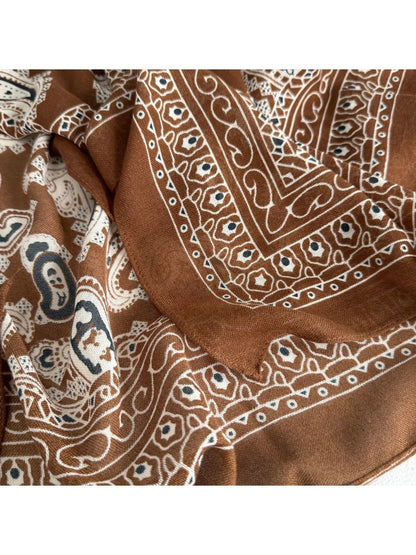 Scarvii - Vintage Paisley Print Styling Square Scarf