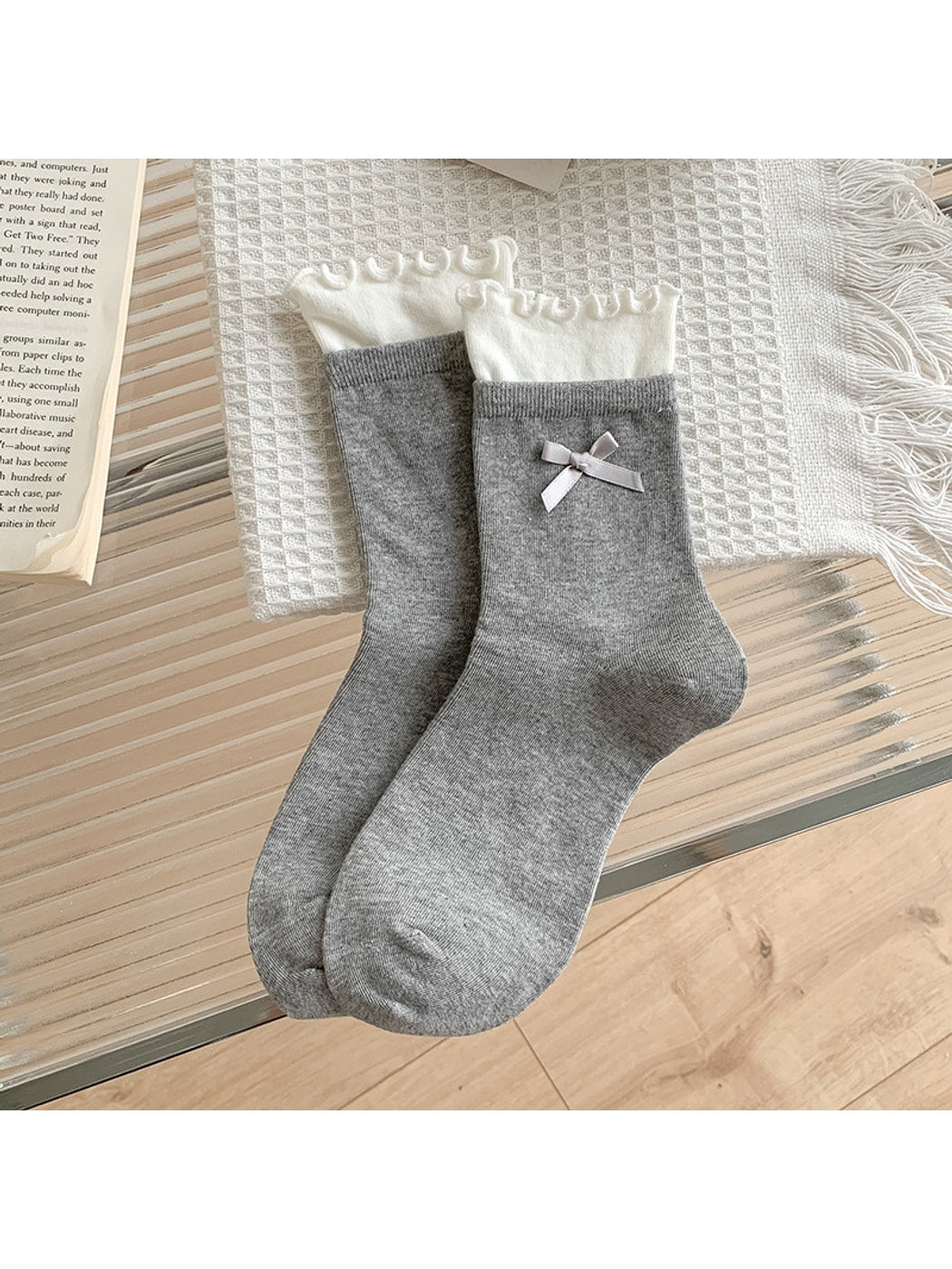 Rufia - Bow Detail Ruffle Trim Crew Socks