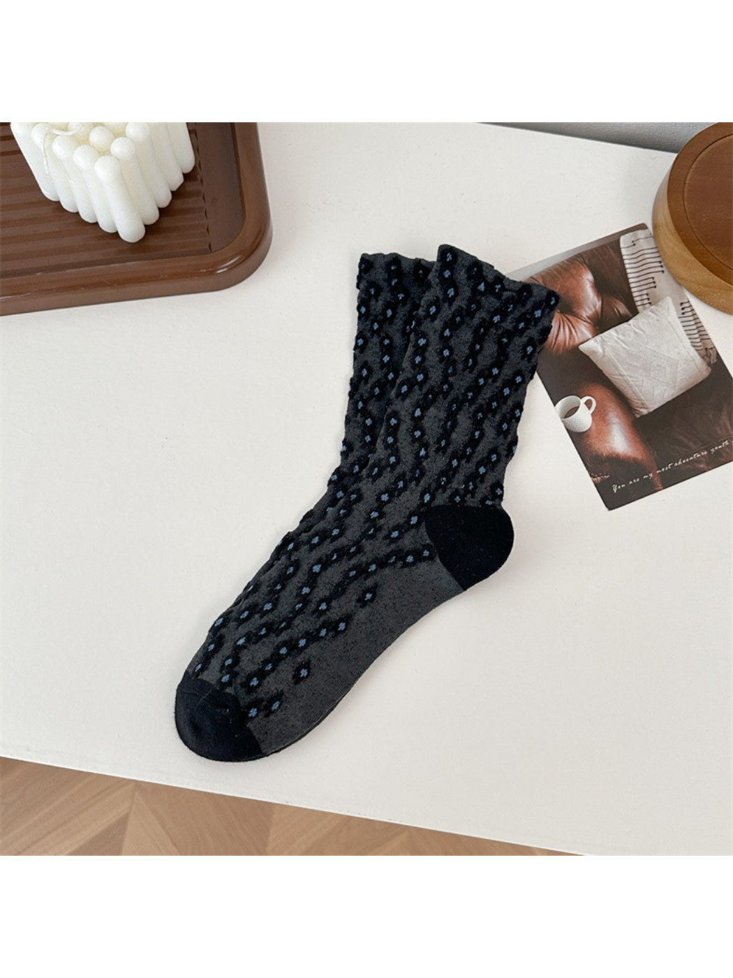 Rufia - Vintage Raised Dot Jacquard Crew Socks