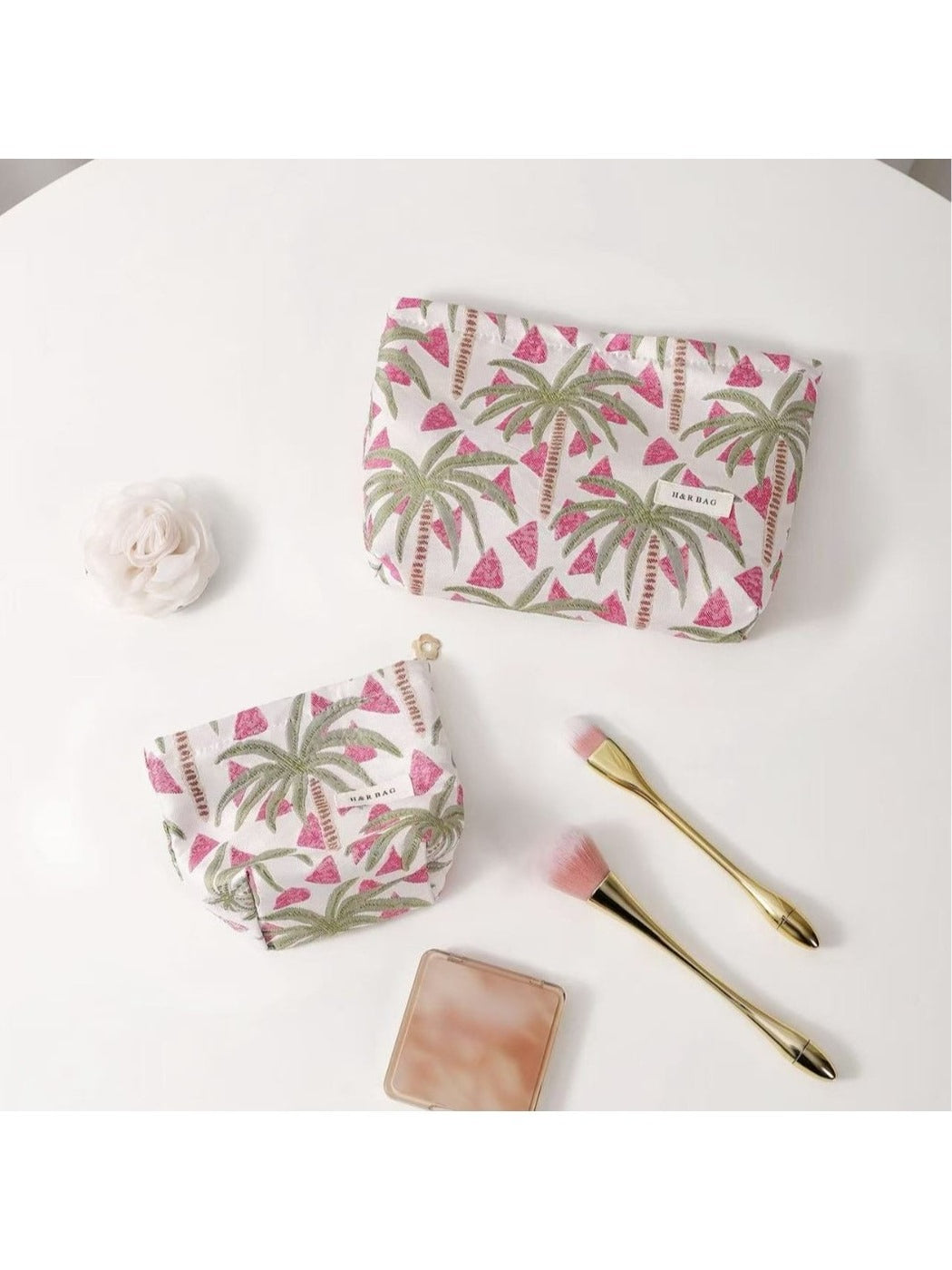 Cosbai - Palm Print Zippered Women's Makeup Bag