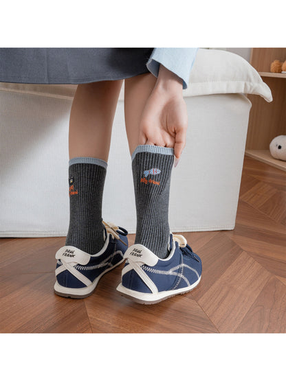 Rufia – Color-Block Cat & Fish Embroidery Socks