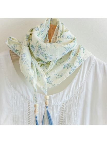 Scarvii - Sweet Floral Print Triangle Bandana