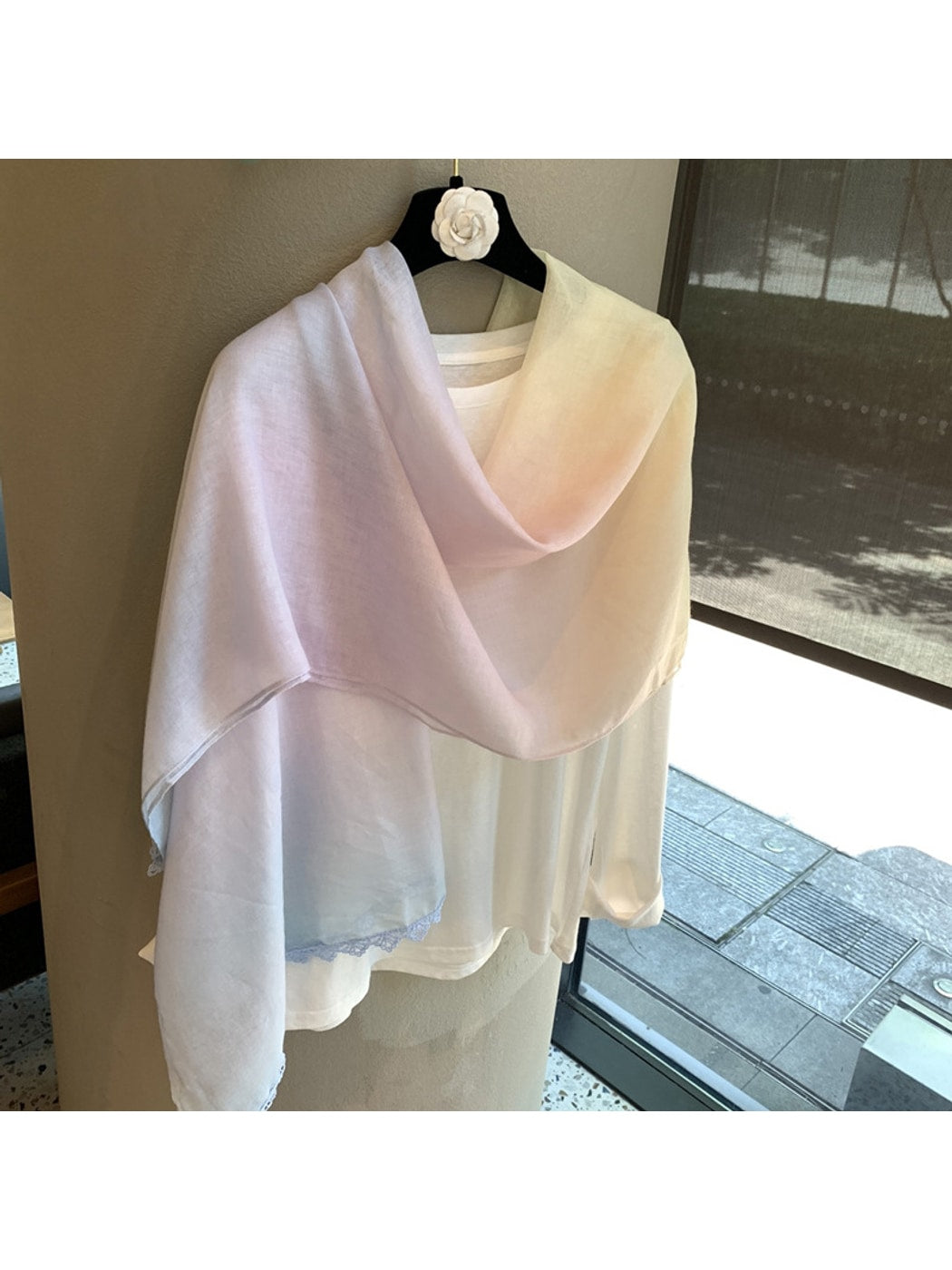 Scarvii - Minimal Gradient Lace Edge Shawl Scarf