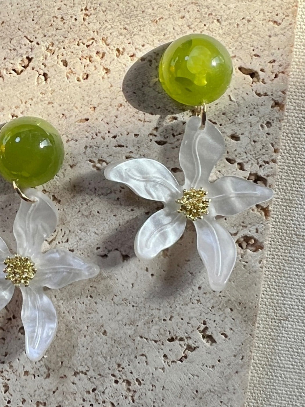 Earwish - Vintage Sweet White Flower Earrings