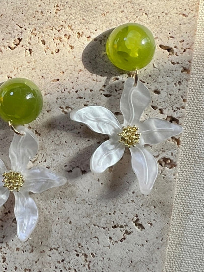 Earwish - Vintage Sweet White Flower Earrings