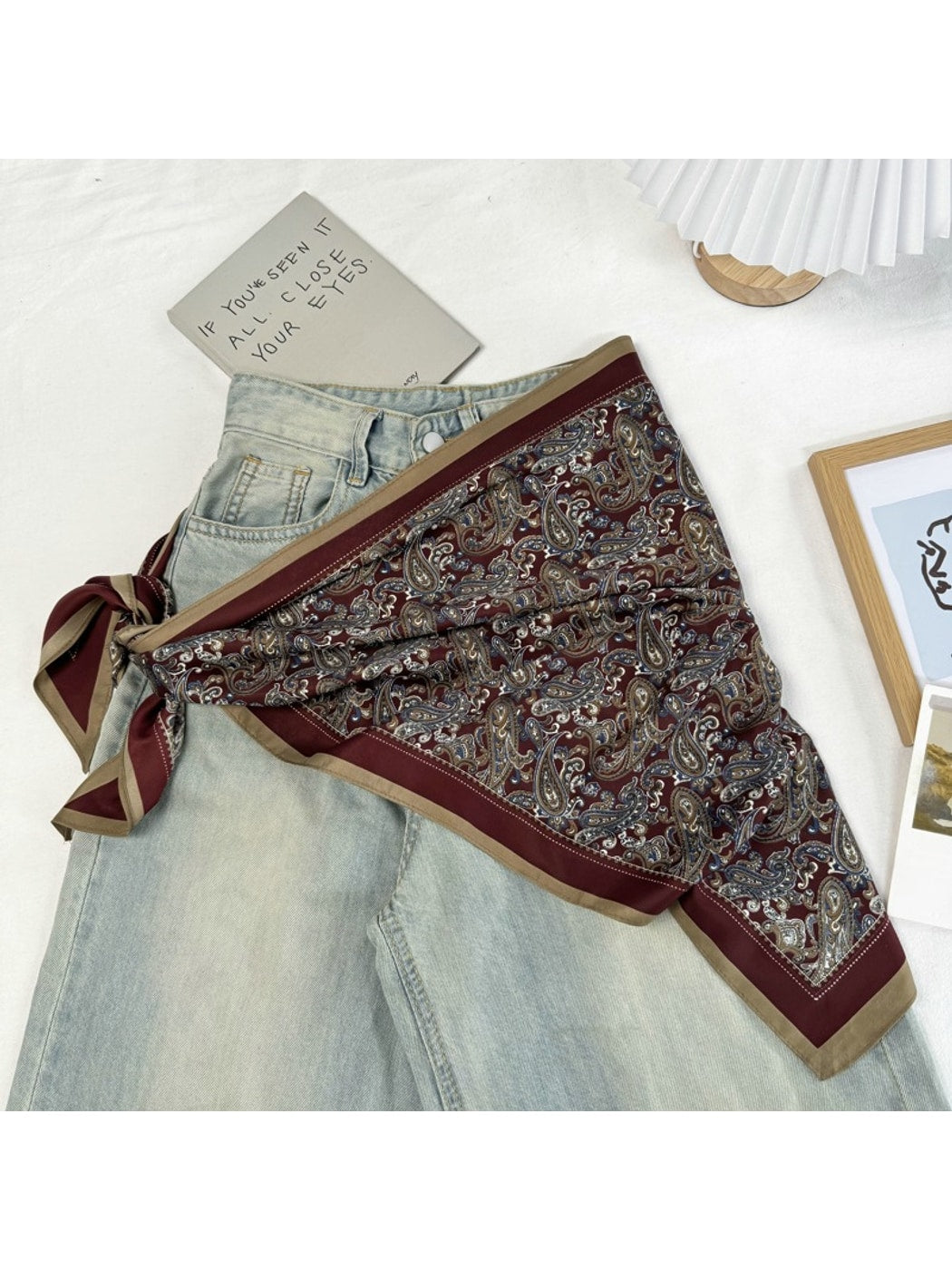 Scarvii - Minimalist Chic Style Triangle Scarf