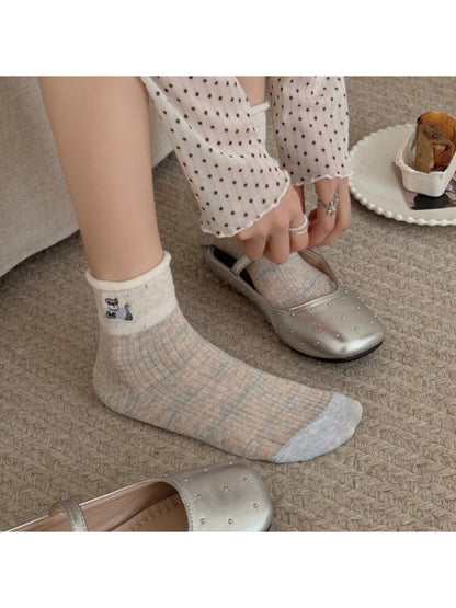 Rufia - Playful Dog and Heart Ankle Socks